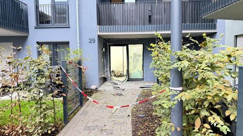 hr-explosion-in-frankfurt-bockenheim-der-eingangsbereich-des-mehrfamilienhauses-wurde-zerstoert-100.jpg